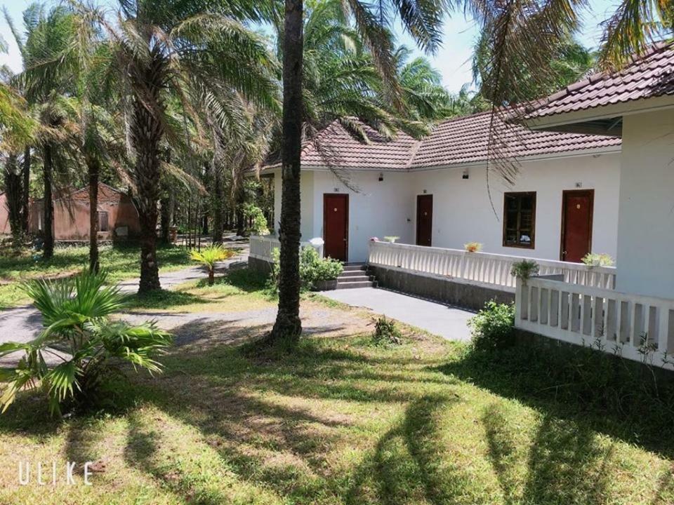 Palm Garden House Hotel Quang Tri Exterior photo